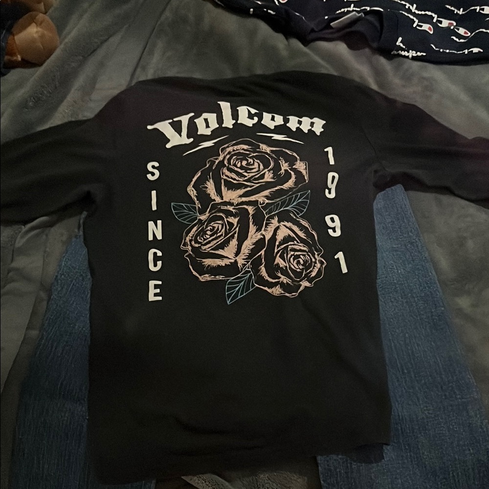 Volcom Black Long Sleeve with Rose Graphic. Size: Extra small